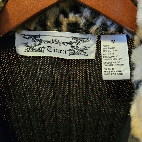 TIAR BRAND faux leopard and black knit jacket - Picture 5 of 17